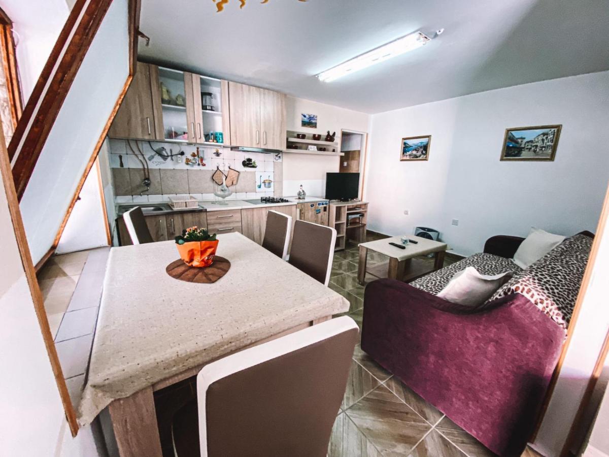 Apartment Near The Old Town Of Kotor โกตอร์ ภายนอก รูปภาพ